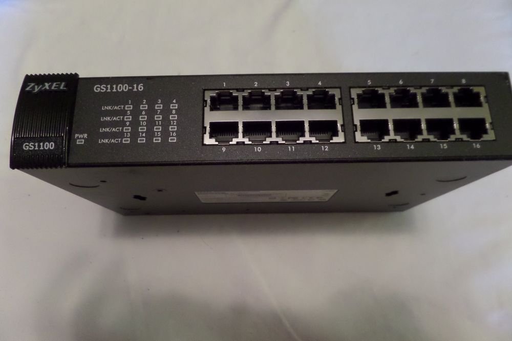 ZyXEL GS1100-16 16 Port Gigabit Ethernet Rackmount Switch