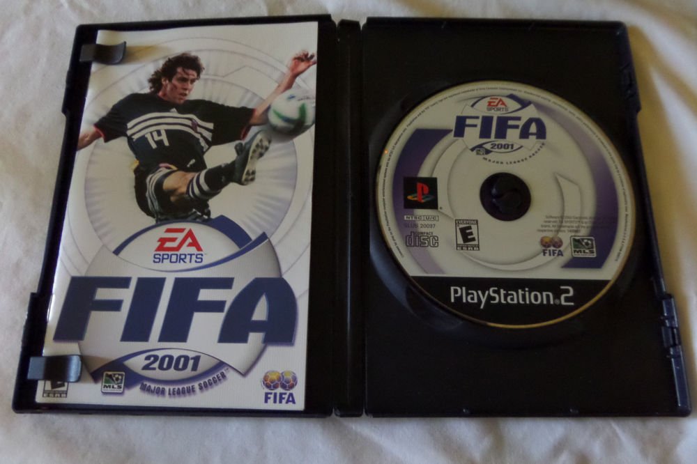 FIFA 2001: Major League Soccer (Sony PlayStation 2, 2000)