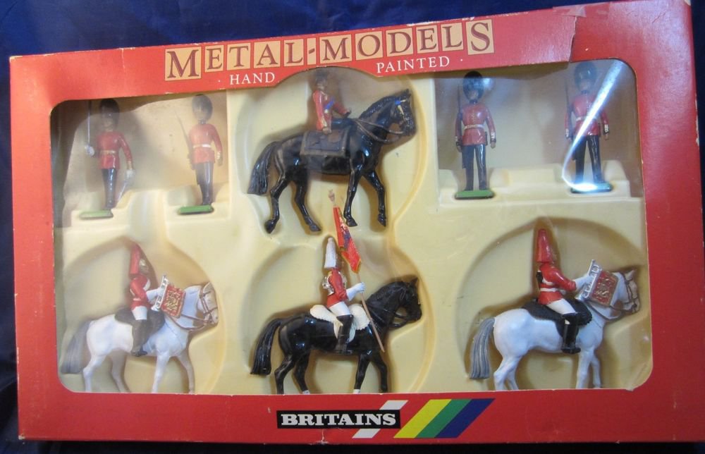 Britains Toy Soldiers 7218 box set UNIQUE COLOR VARIATION 2 white 2 black horses