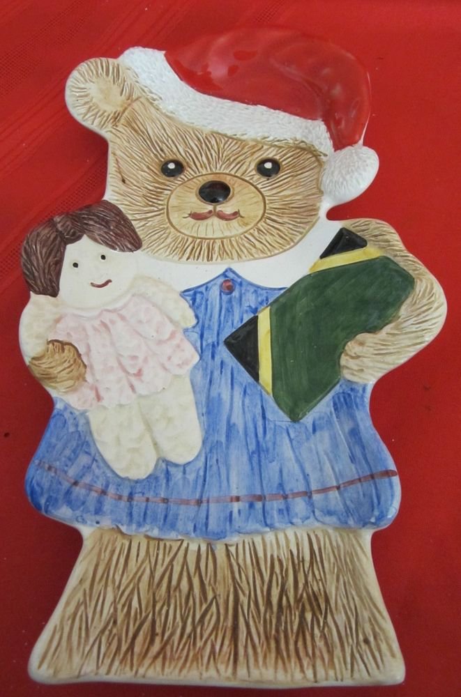 Christmas plate~Santa bear holding doll & gift in Jamaican flag colors~Italy