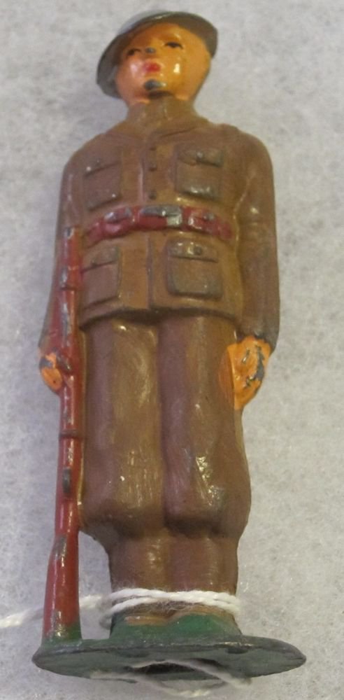 B22 Barclay Toy Soldier~Soldier at attention~VERY NICE paint~FREE US SHIP