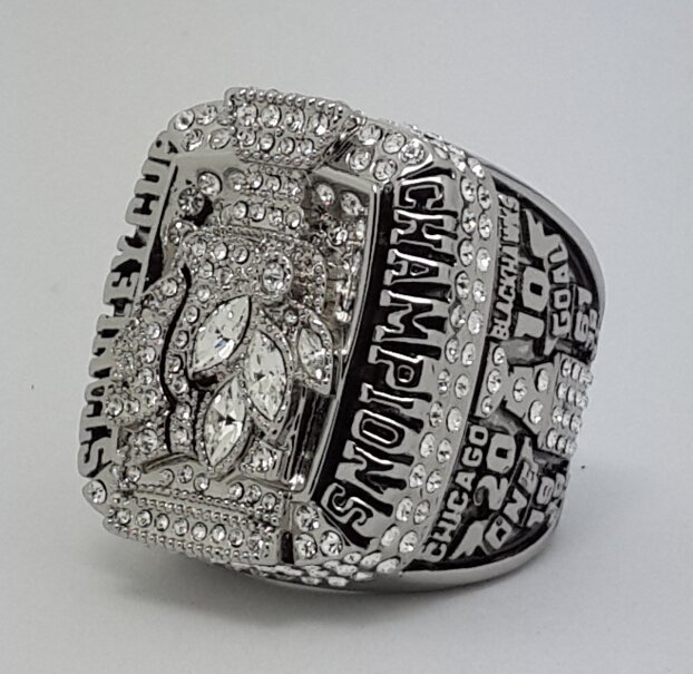 Chicago Black Hawks 2010 Stanley Cup championship ring TOEWS size 11 US Back Solid