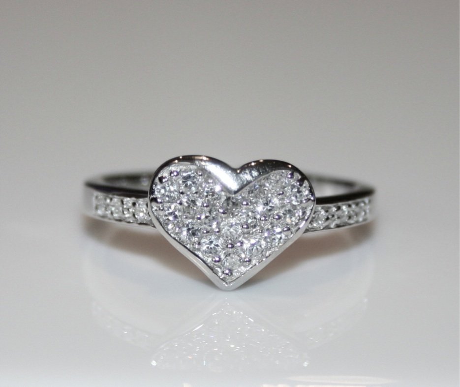 PRETTY STERLING SILVER PAVE SET CZ HEART RING (SIZES I - R)