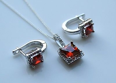 STERLING SILVER 2.86CT PRINCESS CUT GARNET CZ EARRING & PENDANT SET
