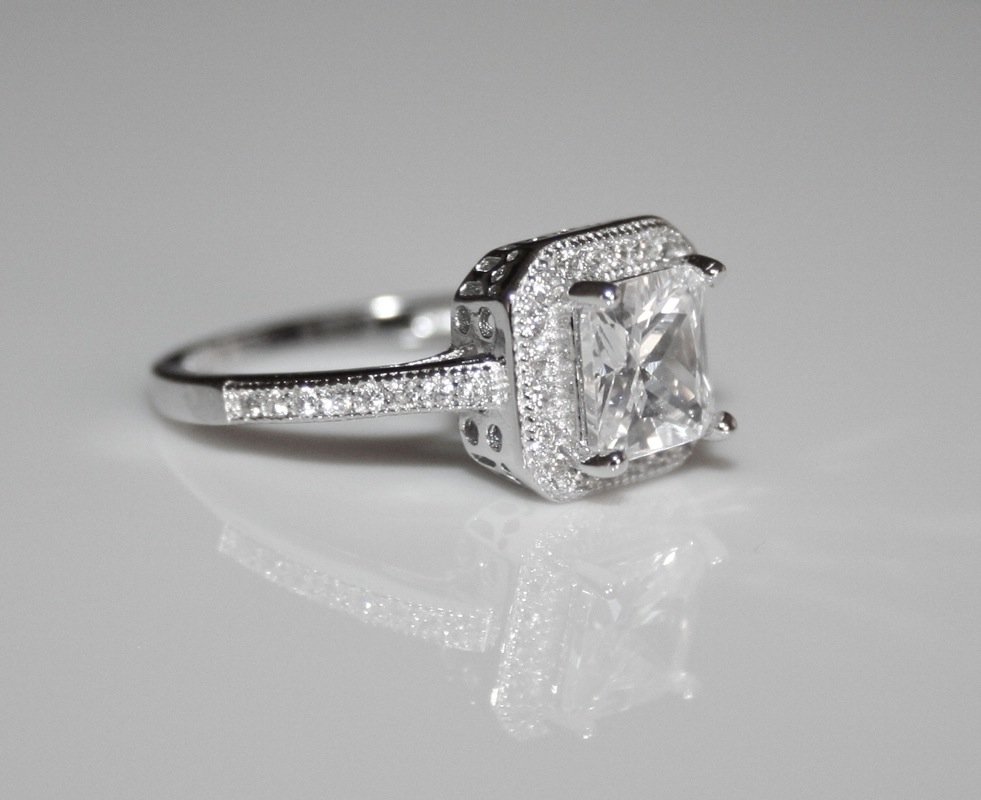 PRETTY STERLING SILVER 6MM 1.25CT PRINCESS CUT CZ SOLITAIRE RING