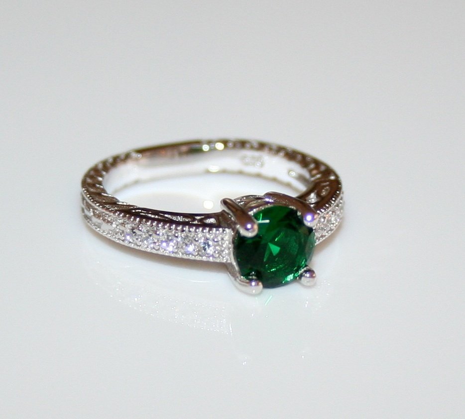 STERLING SILVER 6MM 0.75CT EMERALD CZ MICRO SET SOLITAIRE FILLIGREE RING Â