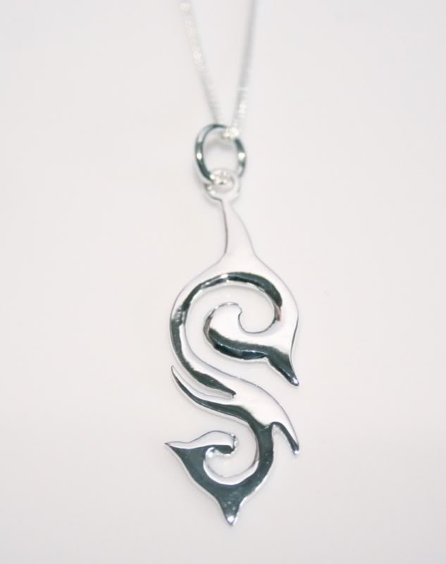 925 STERLING SILVER PENDANT & CHAIN