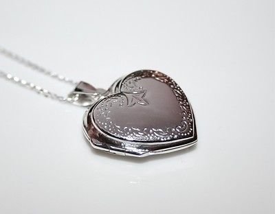 31MM X 24MM PRETTY STERLING SILVER ENGRAVED REVERSIBLE HEART LOCKET & CHAIN