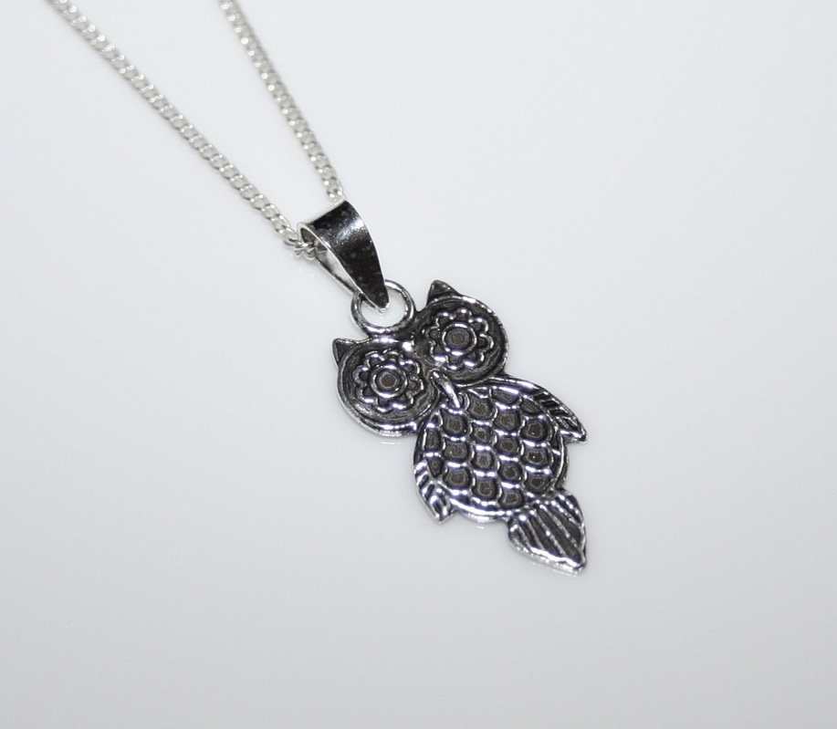 STERLING SILVER ENGRAVED SMALL OWL PENDANT AND CHAIN