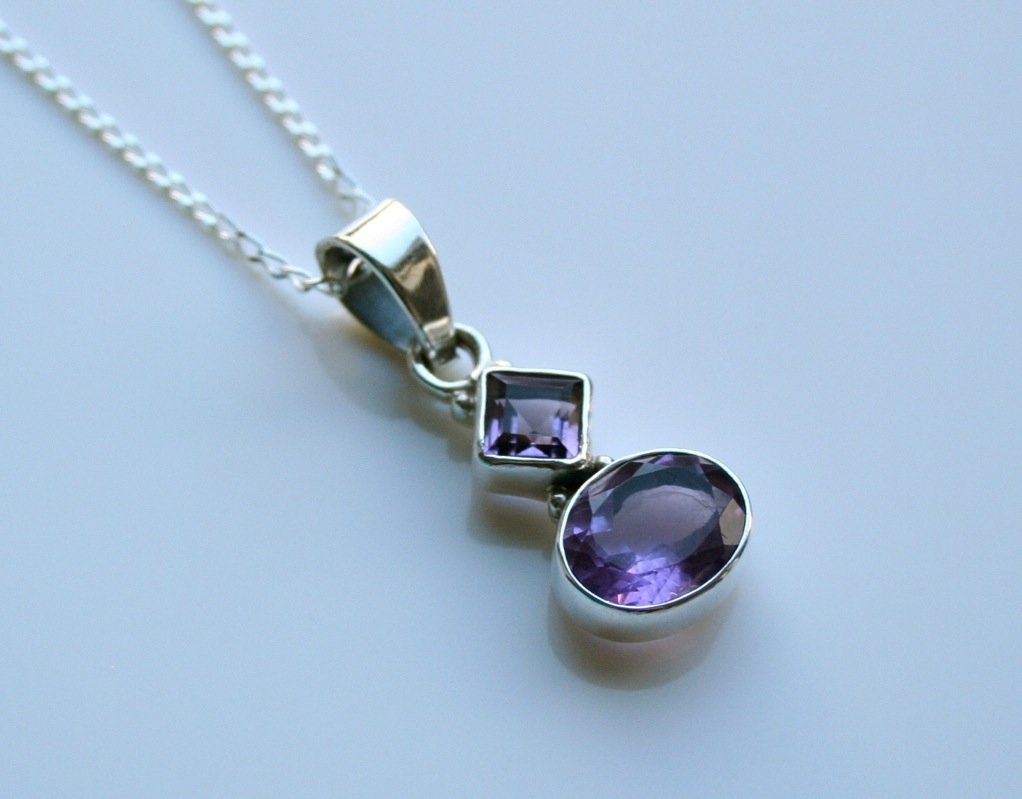 HANDCRAFTED STERLING SILVER Â FACETED AMETHYST GEMSTONE PENDANT & CHAIN
