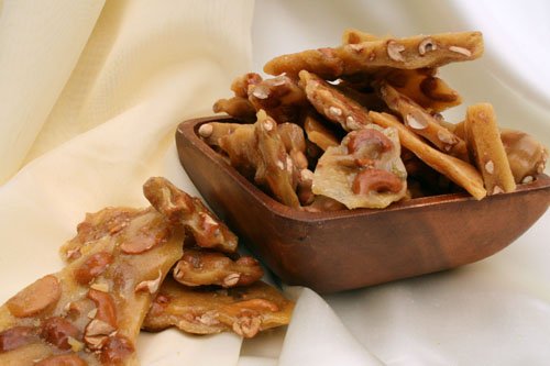 CASHEW BRITTLE~ 1 POUND MADE FRESH! SENT FAST!