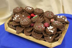 CHOCOLATE ASSORTED GIFT BASKET 1 1/2 POUNDS FRESH