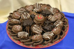 CHOCOLATE ASSORTED GIFT TRAY 3 POUNDS FRESH FAST