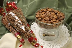 CINNAMON ROASTED ALMONDS 8 oz GIFT CONES FRESH TASTY