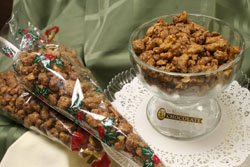 CINNAMON ROASTED CASHEWS 8 oz GIFT CONES FRESH TASTY