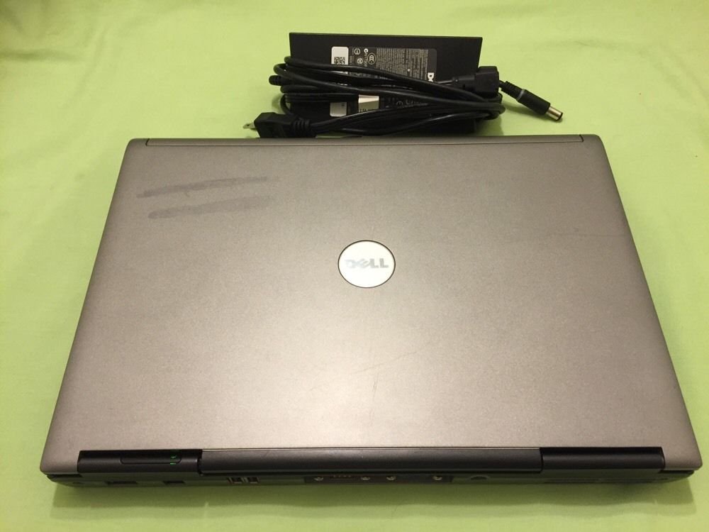Dell Latitude D630/Core2Duo 2.0GHz 512MB RAM/120GB HDD/XP OS/CD DVDCombo/No Batt