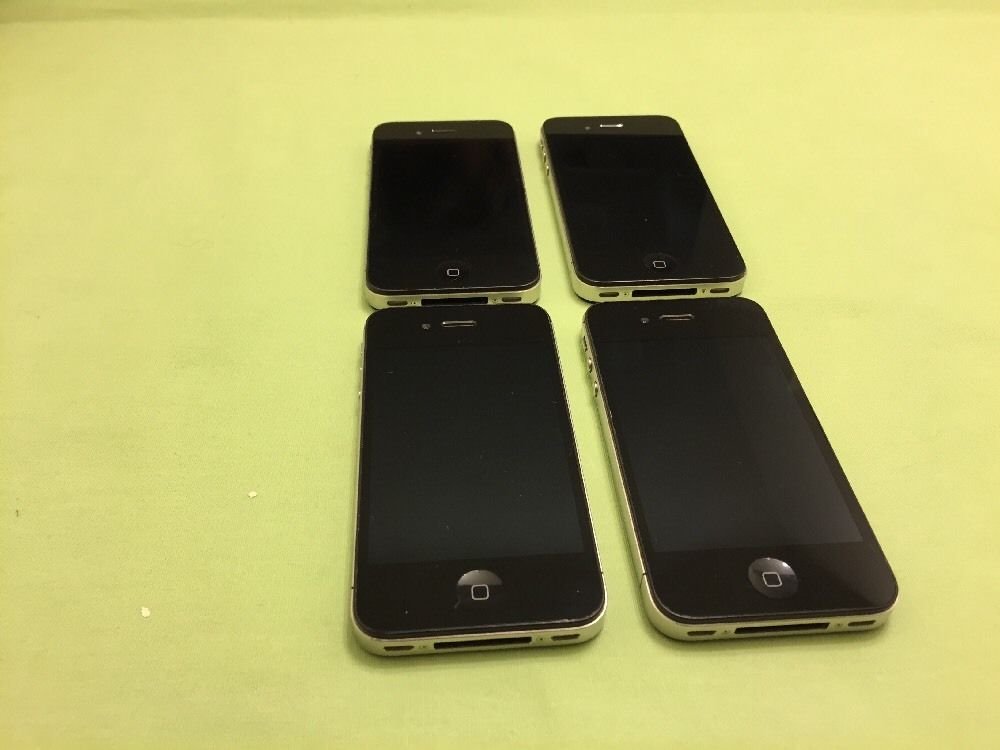Apple iPhone 4- 16GB - Black (Verizon) Smartphone **Read Description**