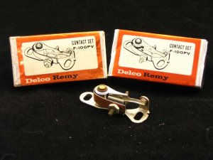 Ignition points (2 contact sets) Delco-Remy F-100PV NOS
