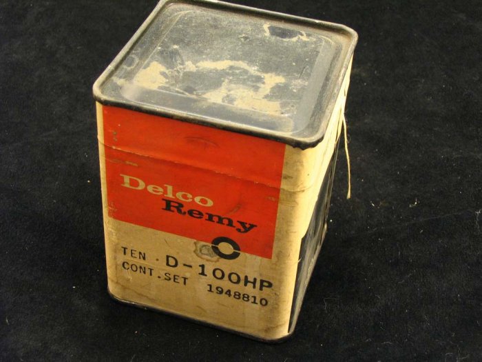 NOS Case of 10 Delco-Remy points D-100HP 1948810