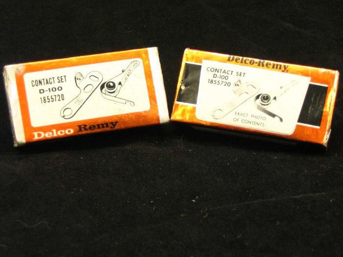 Ignition points (2 contact sets) Delco-Remy D-100 1855720 NOS