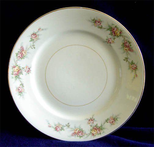 Homer Laughlin Kwaker Countess Darcy Dinner Plate
