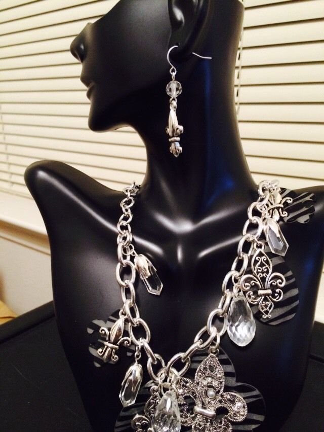 Zebra Print Necklace And Earrings Set