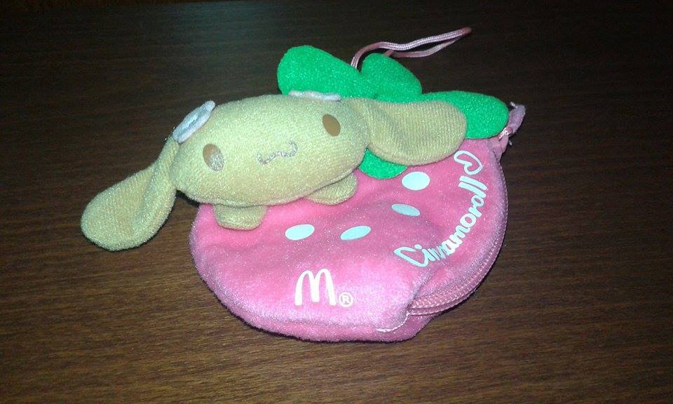 Cinnamoroll strawberry pocket