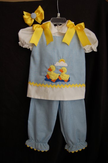 Girls Duck Capri Set