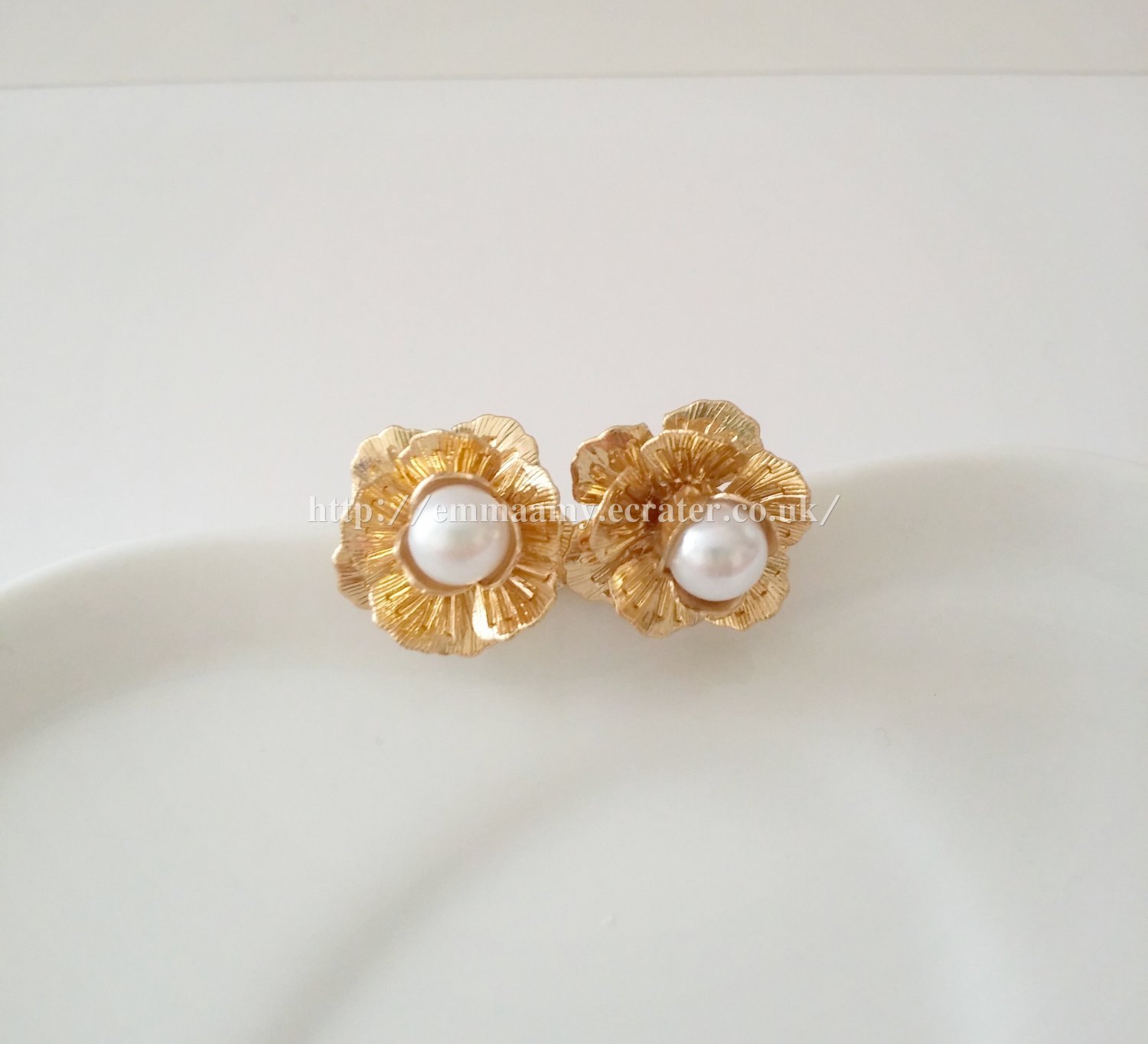 Gold Dimensional Flower Imitation Pearl Stud Earrings