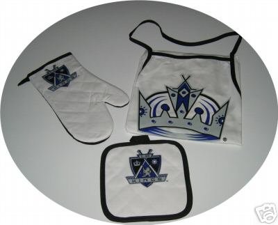 Los Angeles Kings 3pc BBQ Tailgate Set Apron Mitt Gift