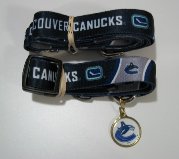 Vancouver Canucks Pet Dog Leash Set Collar ID Tag Gift Size Medium