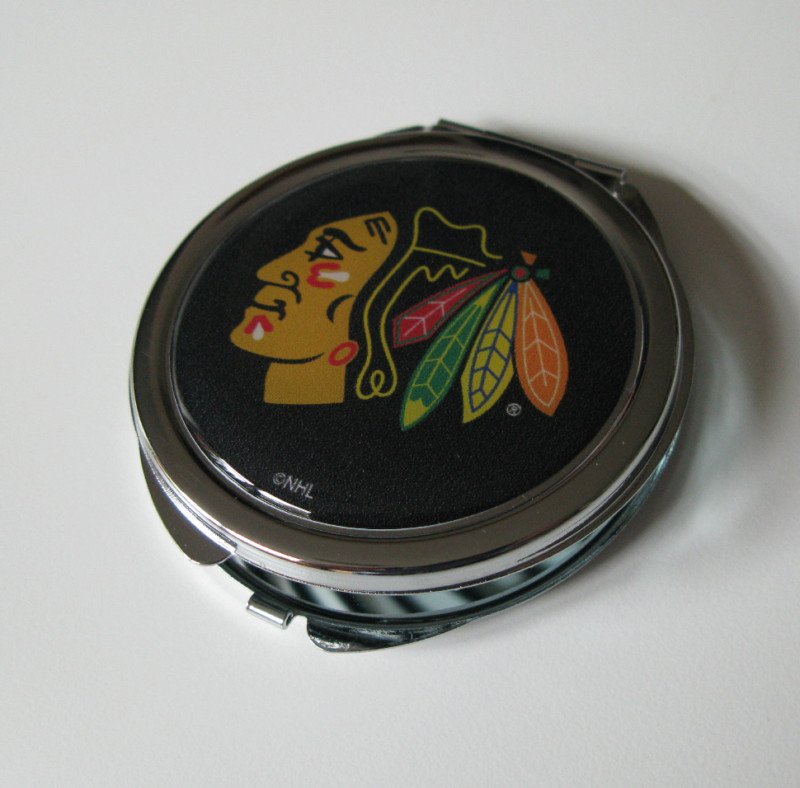 Chicago Blackhawks Ladies Compact Mirror w/Floral Design