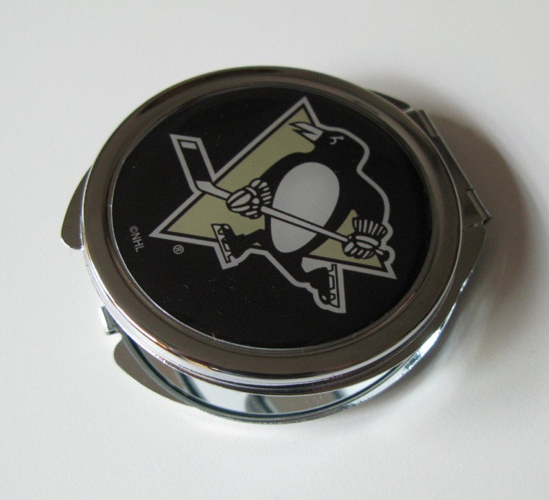 Pittsburgh Penguins Ladies Compact Mirror w/Floral Design