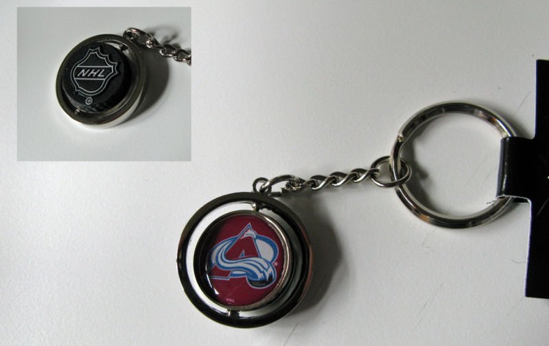 Colorado Avalanche Rubber Puck Spinner Keychain Key Ring