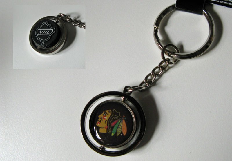 Chicago Blackhawks Rubber Puck Spinner Keychain Key Ring