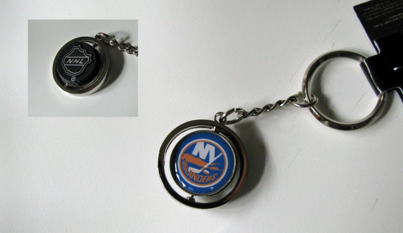 New York Islanders Rubber Puck Spinner Keychain Key Ring