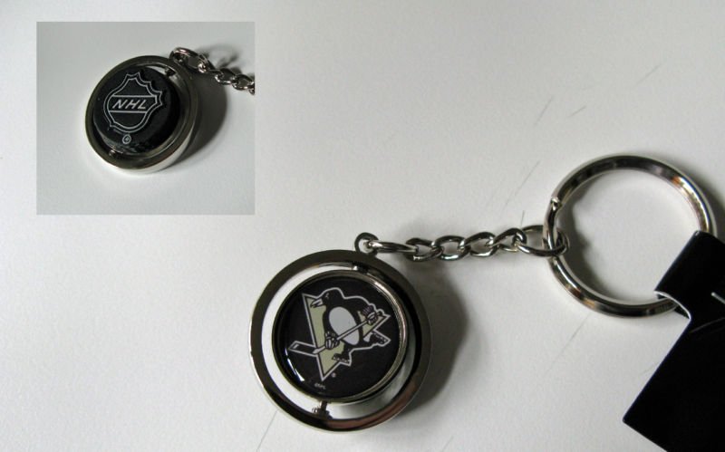 Pittsburgh Penguins Rubber Puck Spinner Keychain Key Ring