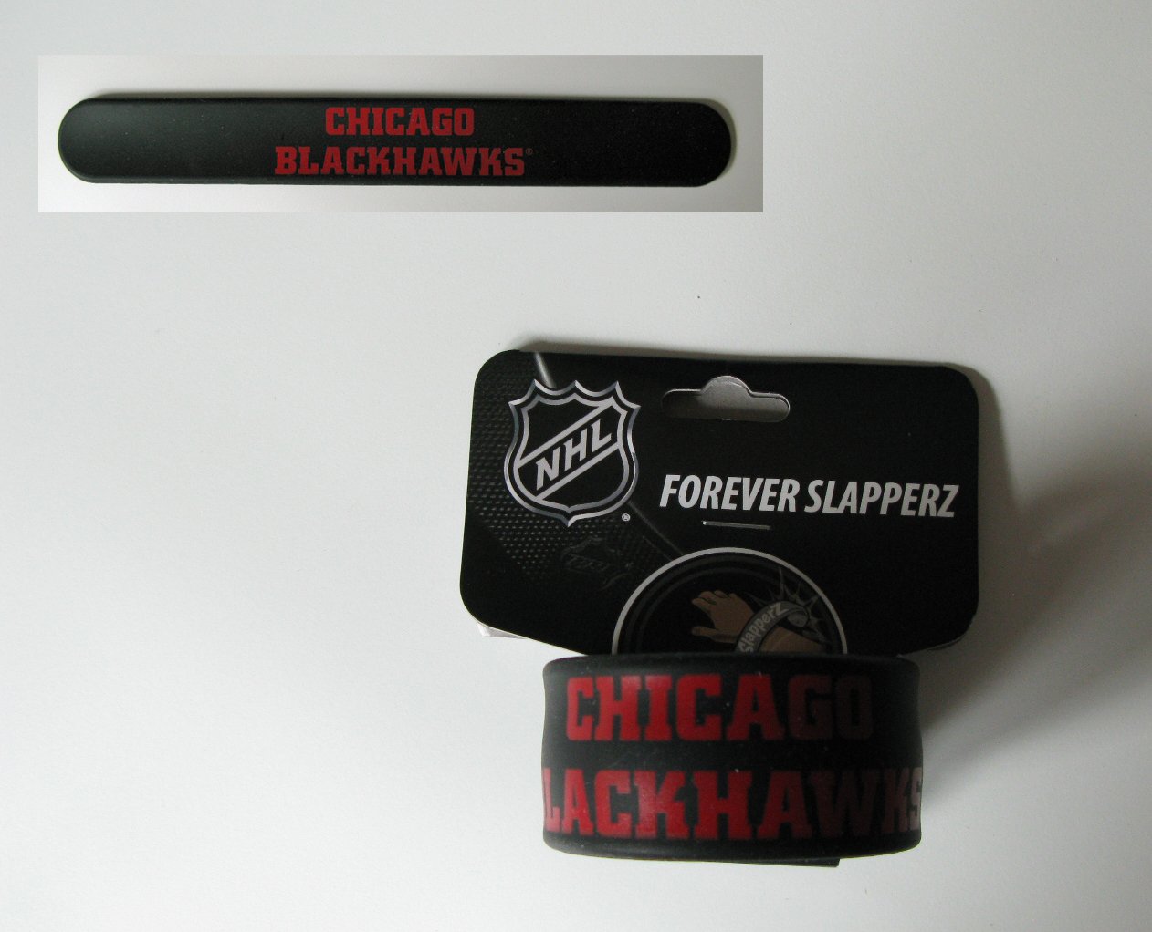 Chicago Blackhawks Rubber Puck Slapperz Band Bracelet