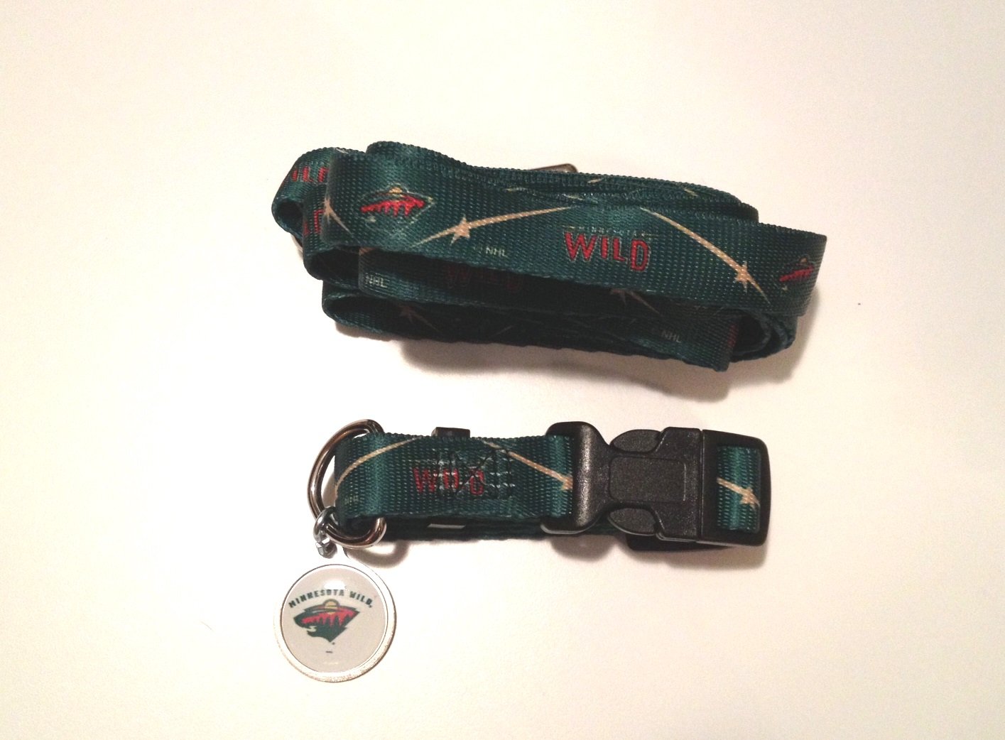 Minnesota Wild Pet Dog Leash Set Collar ID Tag Large
