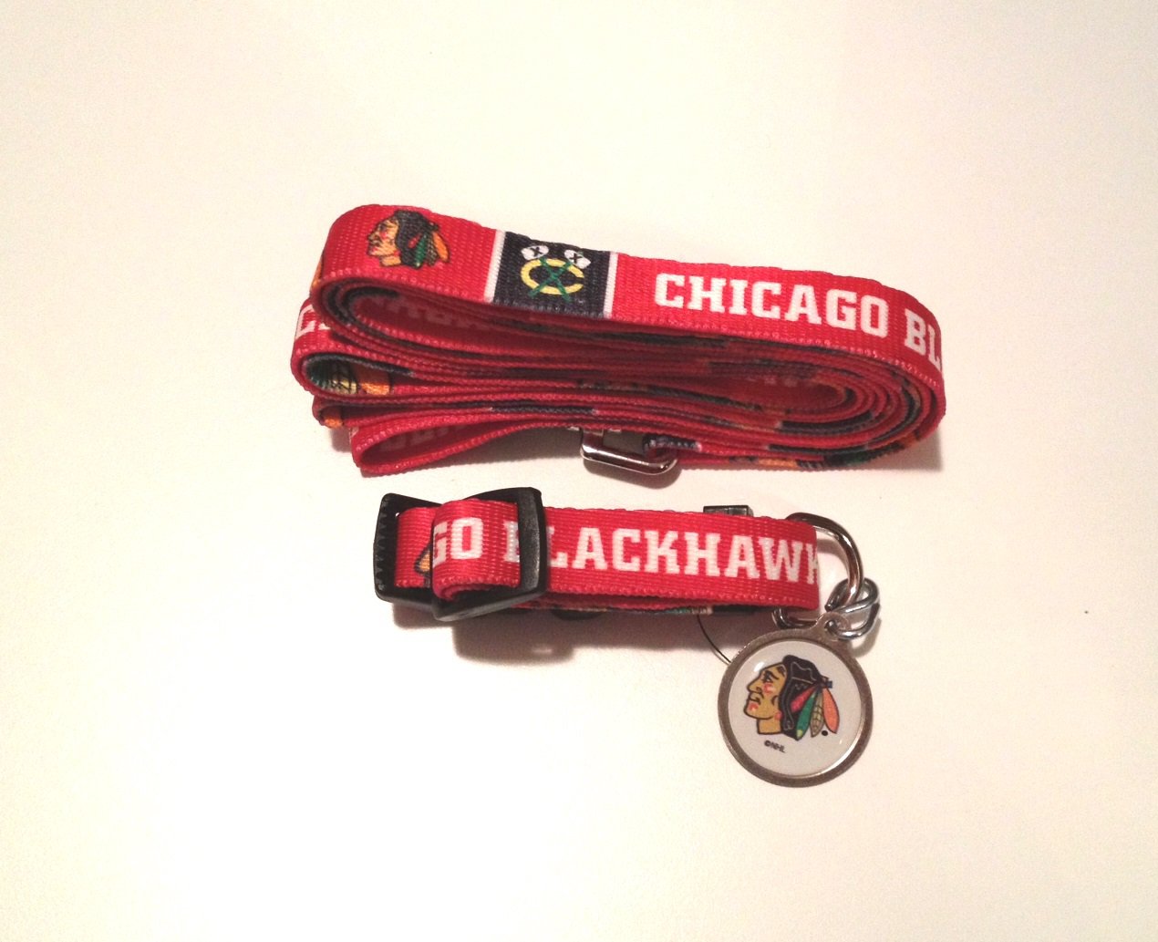 Chicago Blackhawks Pet Dog Leash Set Collar ID Tag Medium