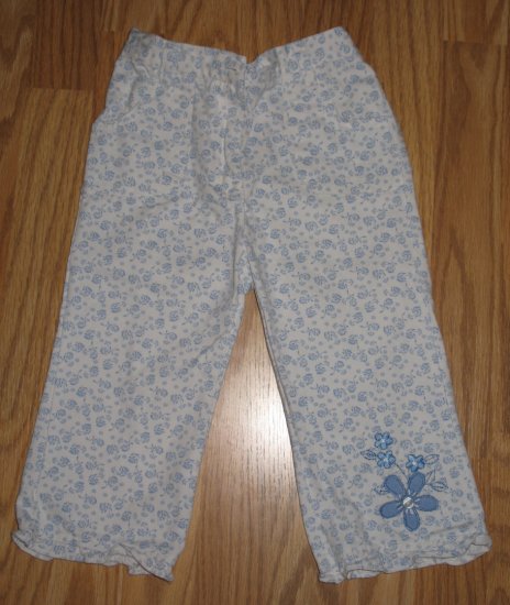 Blue/cream floral capris