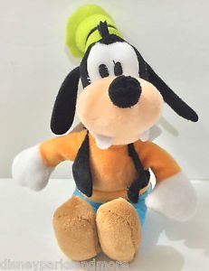 DISNEY PARKS MAGNET PLUSH DOLL 4" FEAT. GOOFY NEW WITH TAGS