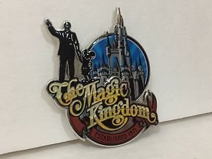 DISNEY PARKS WALT DISNEY WOLD THE MAGIC KINGDOM MAGNET NEW