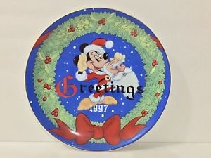 Disney Disney's Christmas Collection Christmas 1977 Ceramic Plate USED
