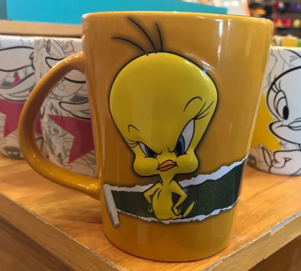 Six Flags Magic Mountain Looney Tunes Tweety Bird 16oz. Tear Ceramic Mug New