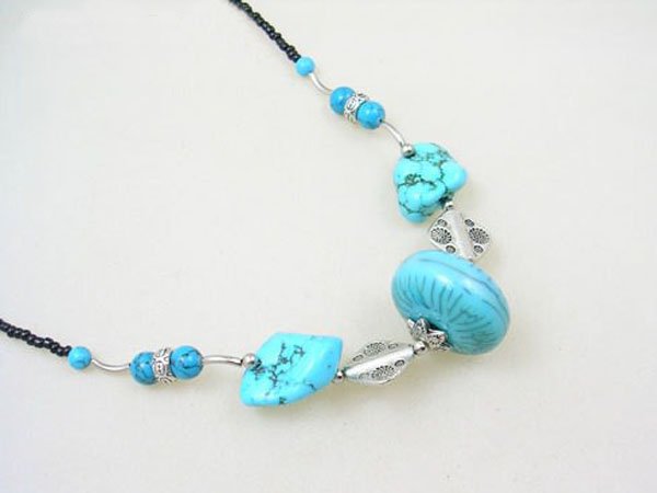 DSCN-5599 Turquoise, Tibet Silver Beads Necklace