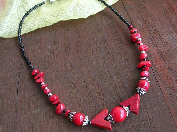 DSCN-1916 Coral Beads, Tibet Silver Necklace