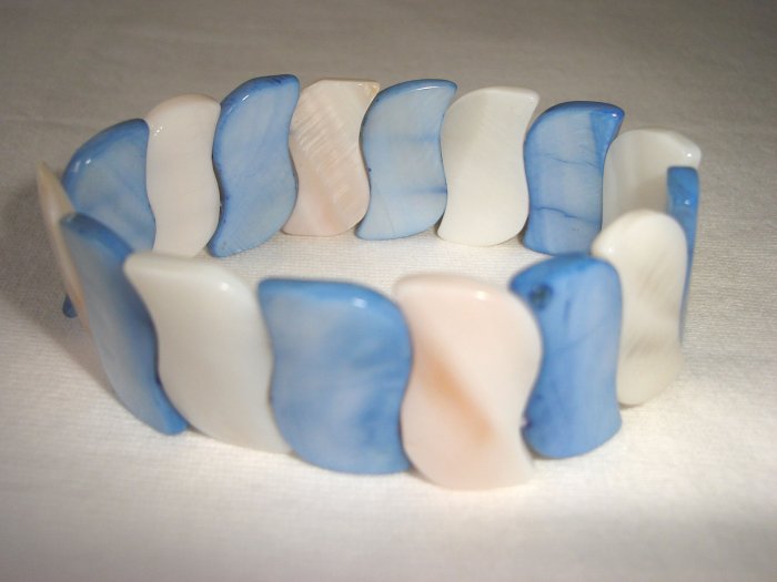 BHX-6023 Natural Shell Bracelet