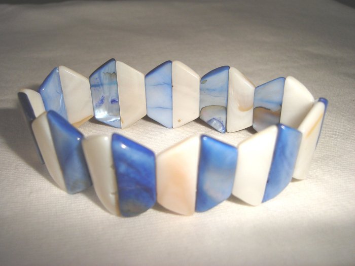 BHX-6032 Natural Shell Bracelet