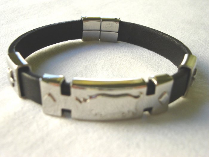 BHY-6012 Stainless Steel & Genuine Leather Bracelet